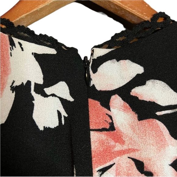 Dress the Population Bijou Floral Plunge Dress - Picture 11 of 13